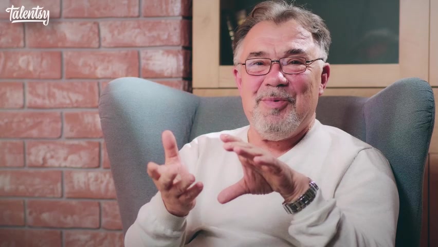 Михаил Гинзбург ведёт занятие