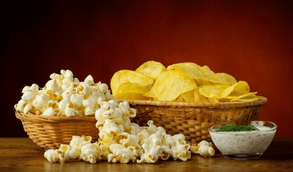 Поп-корн и чипсы