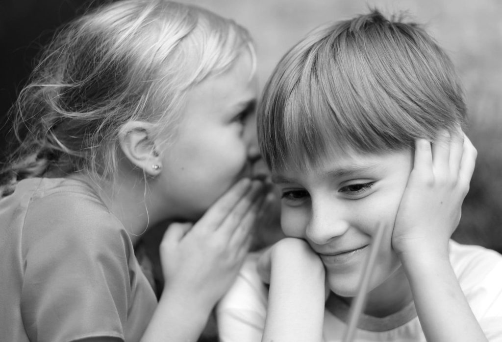 Внимательный слушатель поощряет рассказчика