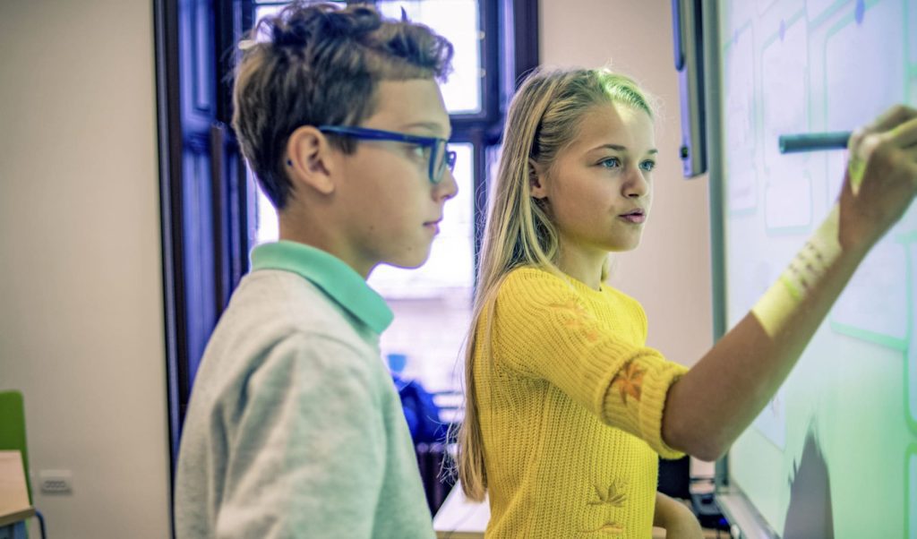 С началом учебы у ребенка появляются  новые  обязанности