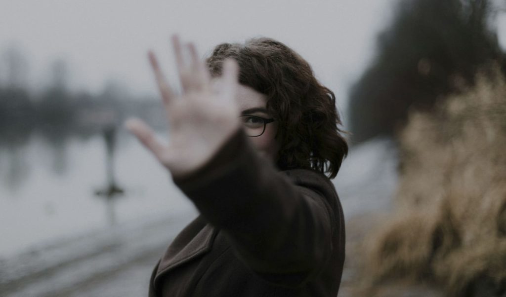 Важно распознать манипуляции и установить границы