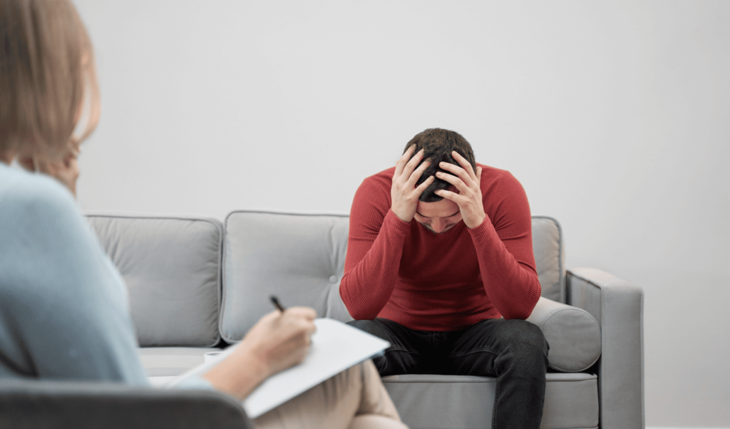 Психолог помогает справиться с руминацией